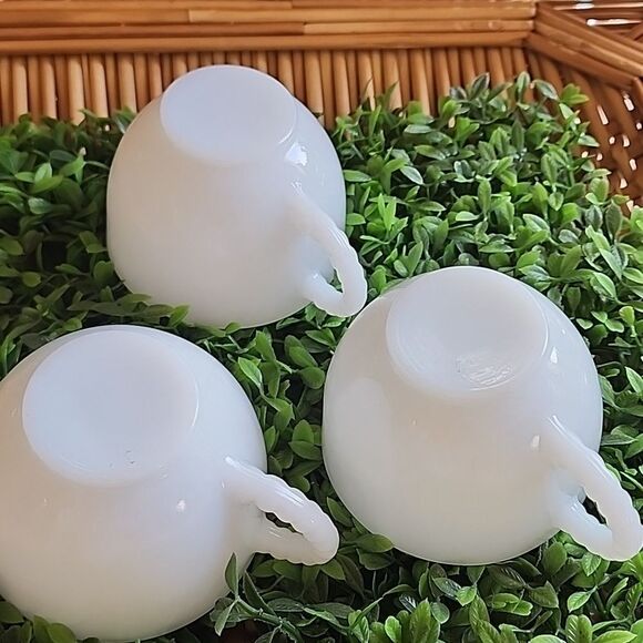 Set Of 3 Vintage MCM Federal Milk Glass Blossom Fall Cups - Picture 3 of 7